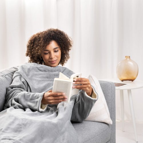 Patura electrica Navaris Snuggy, 195x125 cm, pentru canapea si dormitor, gri/crem, poliester