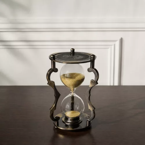 Clepsidră decorativă Giftdeco NC2677 – 5 minute, alamă și sticlă, 14,5 cm