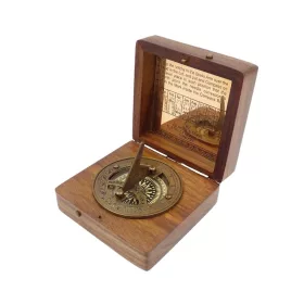   Busolă Giftdeco, alamă și lemn, diametru 6,5 cm, stil retro, colonial