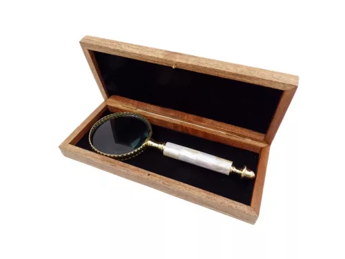 Lupă Giftdeco NC2684, alamă, sticlă, metal și lemn, lungime 20,5 cm, diametru 7,5 cm