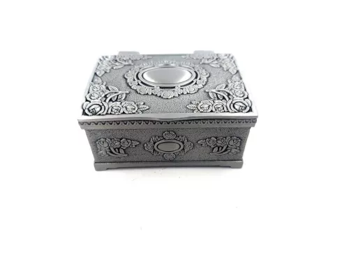 Cutie pentru bijuterii Giftdeco, metal, 6 x 5 x 3cm, stil modern, clasic