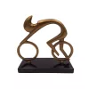 Figurină decorativa Giftdeco VB26/9, alamă, metal și lemn, înălțime 18 cm, lățime 19 cm, stil industrial, minimalist, modern