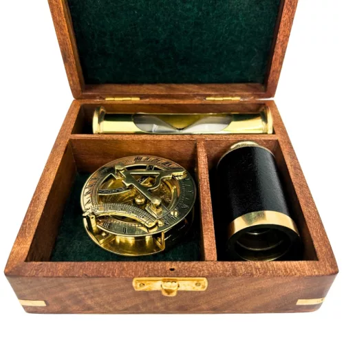 Set cadou retro Giftdeco NC102365 – busolă, lunetă și clepsidră
