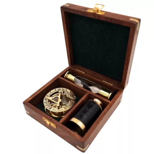 Set cadou retro Giftdeco NC102365 – busolă, lunetă și clepsidră