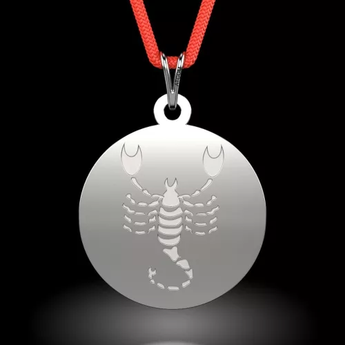 Pandantiv din argint cu snur model Scorpion